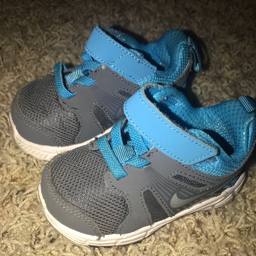 Size 5c Nike’s